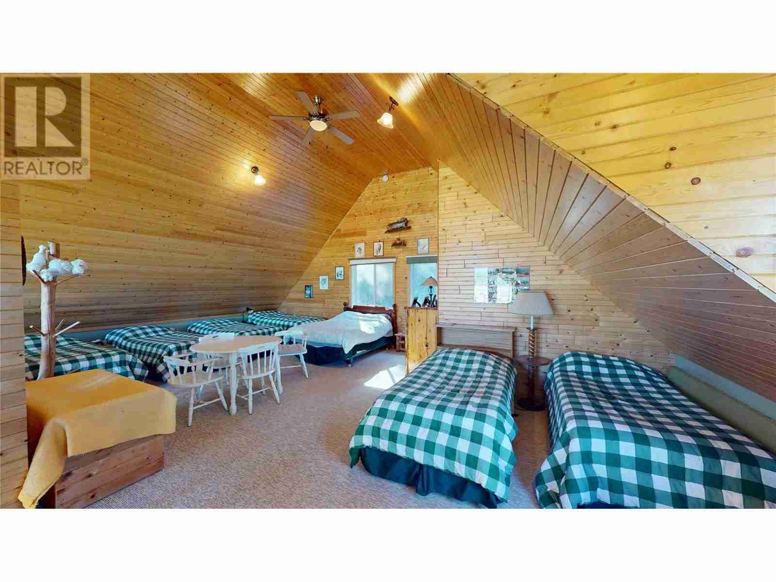 5586 Highway 95 Highway Edgewater North