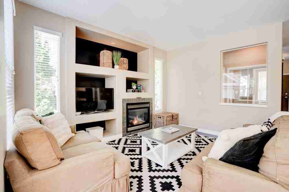 3331 ROSEMARY HEIGHTS CRESCENT