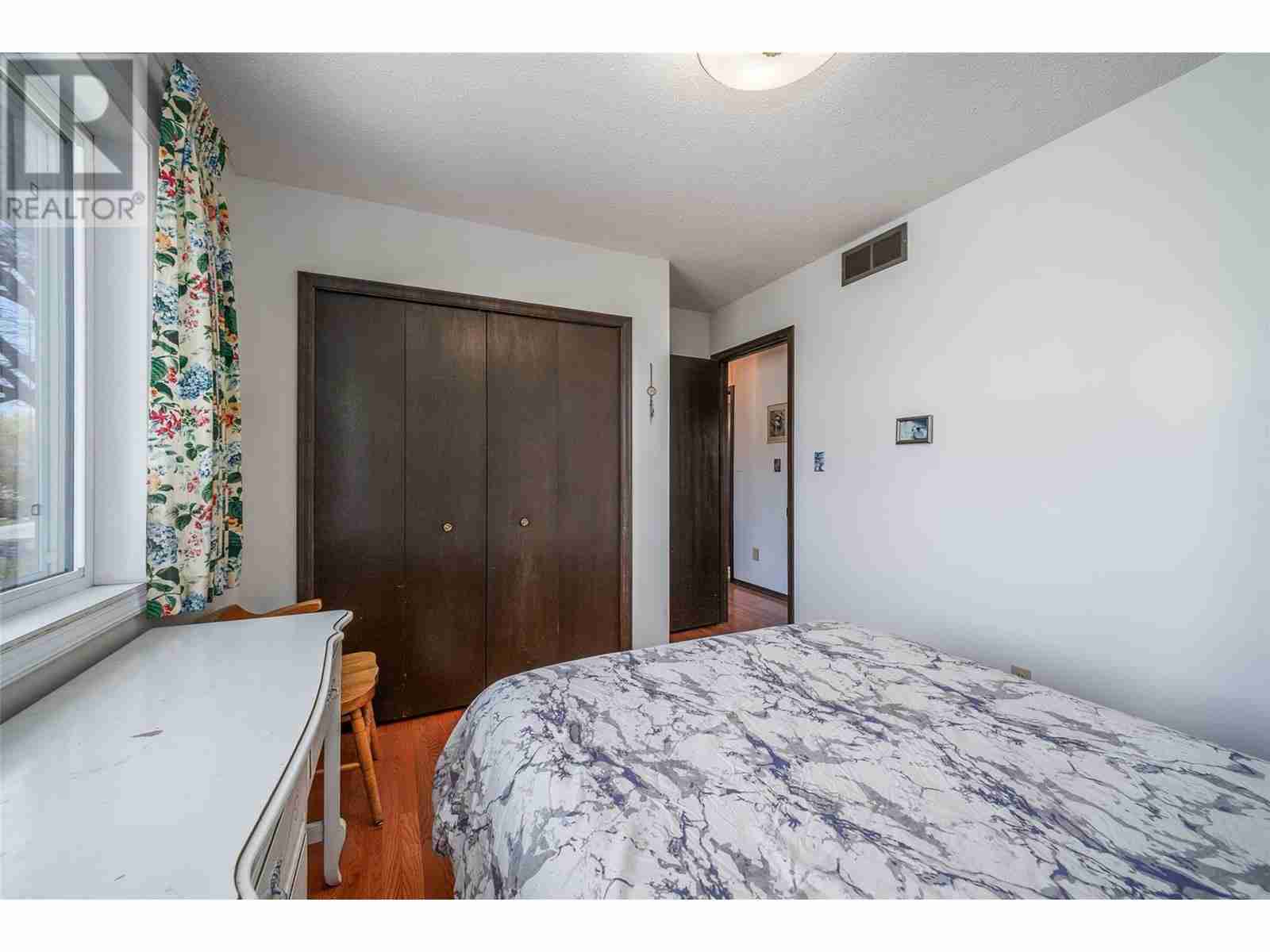 2681 Abbott Street Kelowna South