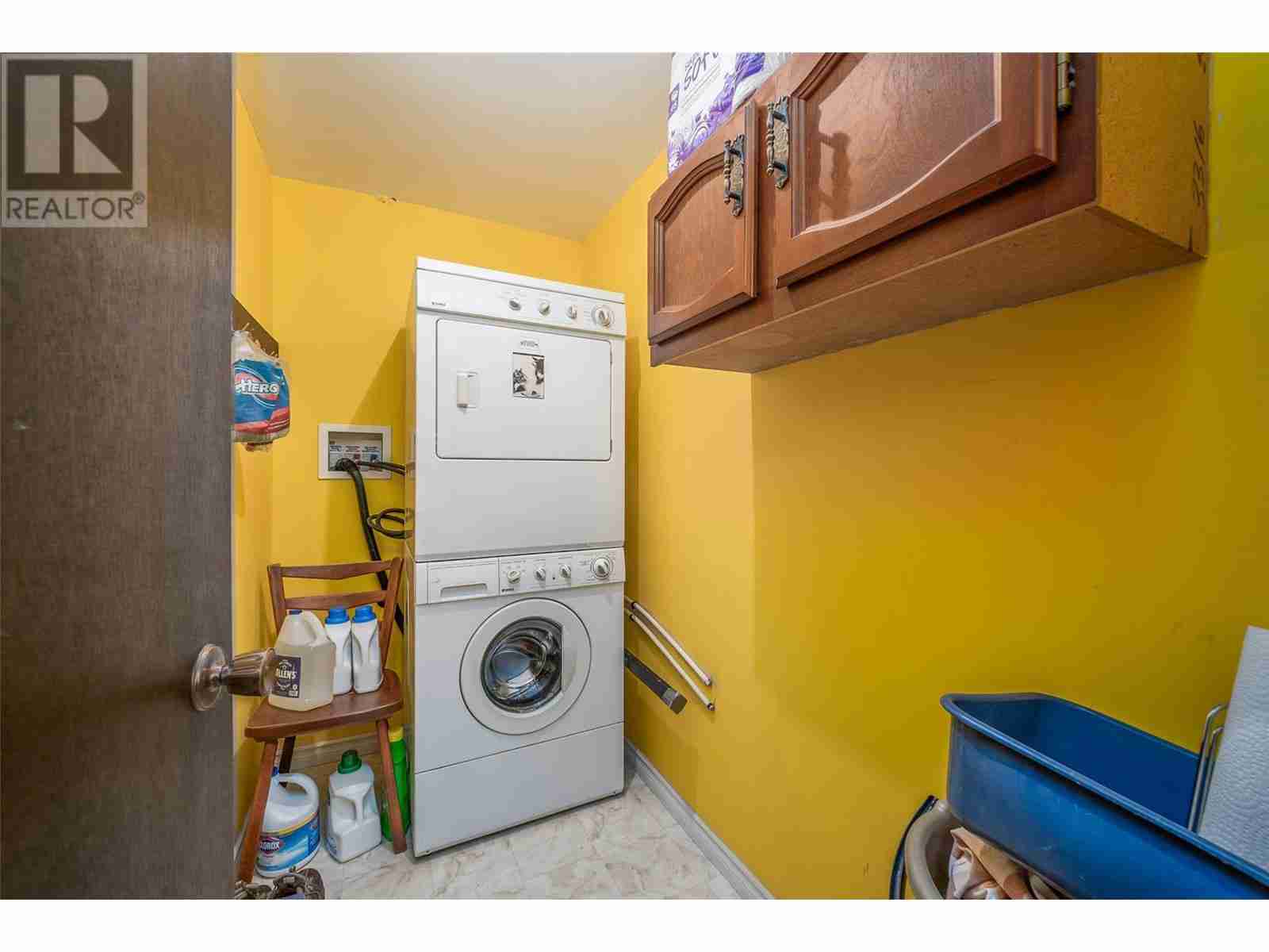 2681 Abbott Street Kelowna South