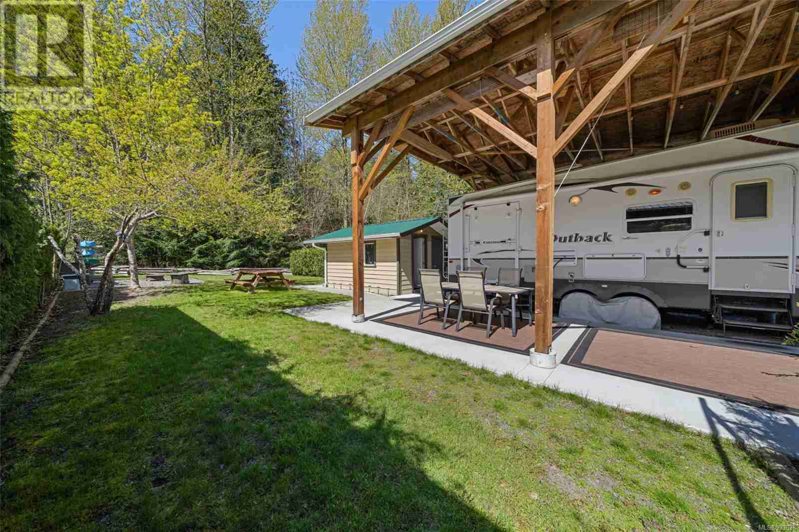 29 8631 South Shore Rd Lake Cowichan