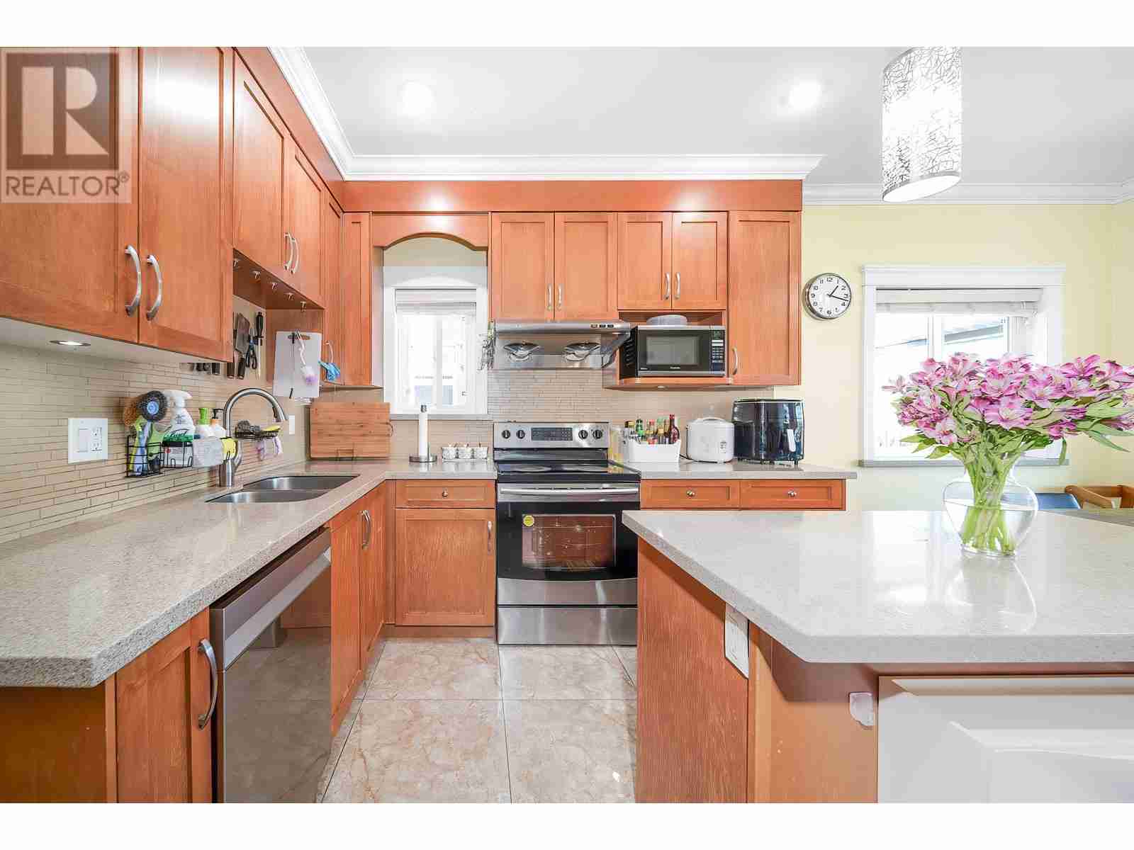 3443 PRICE STREET