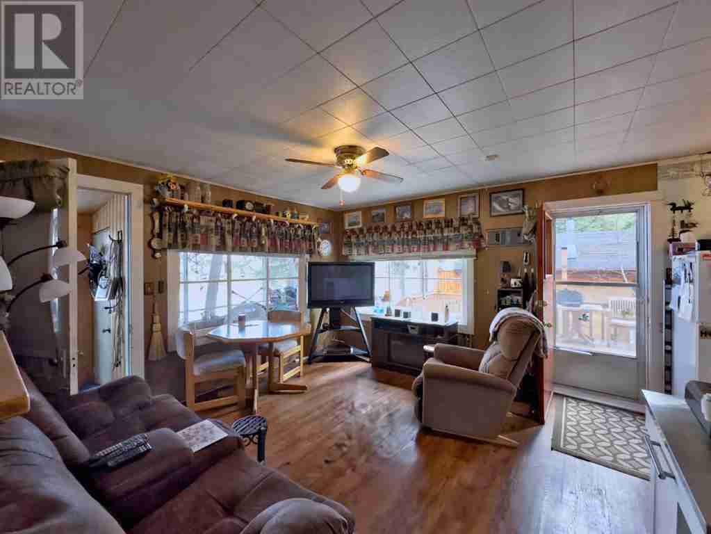 12 Lee Lake Road