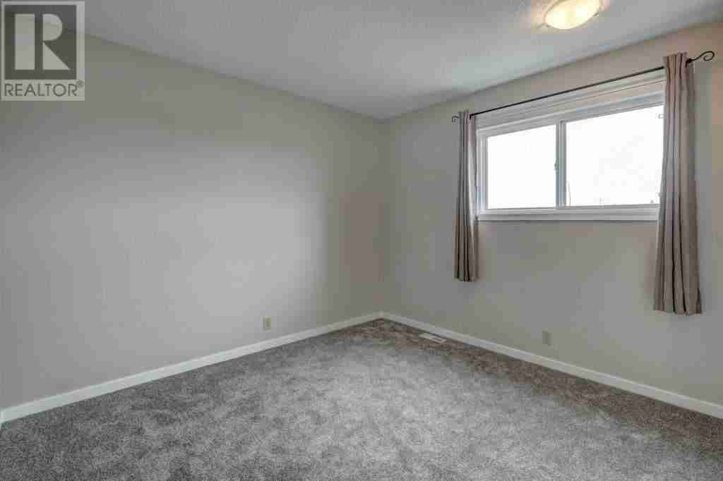 1, 519 64 Street NE Thorncliffe