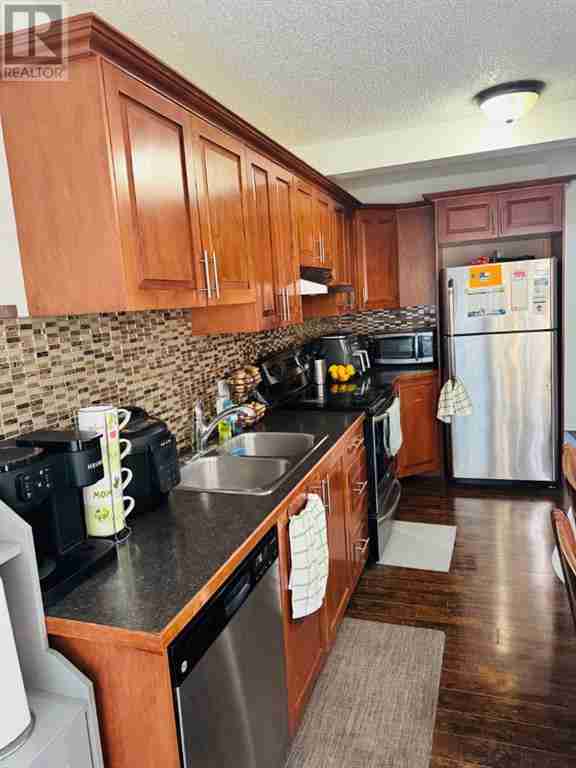 31 Martin Crossing Park NE Martindale
