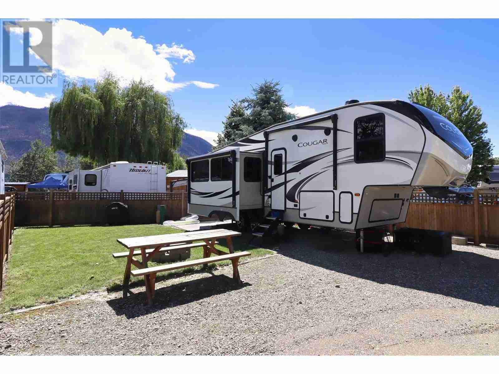 2 Heron Lane North Shuswap