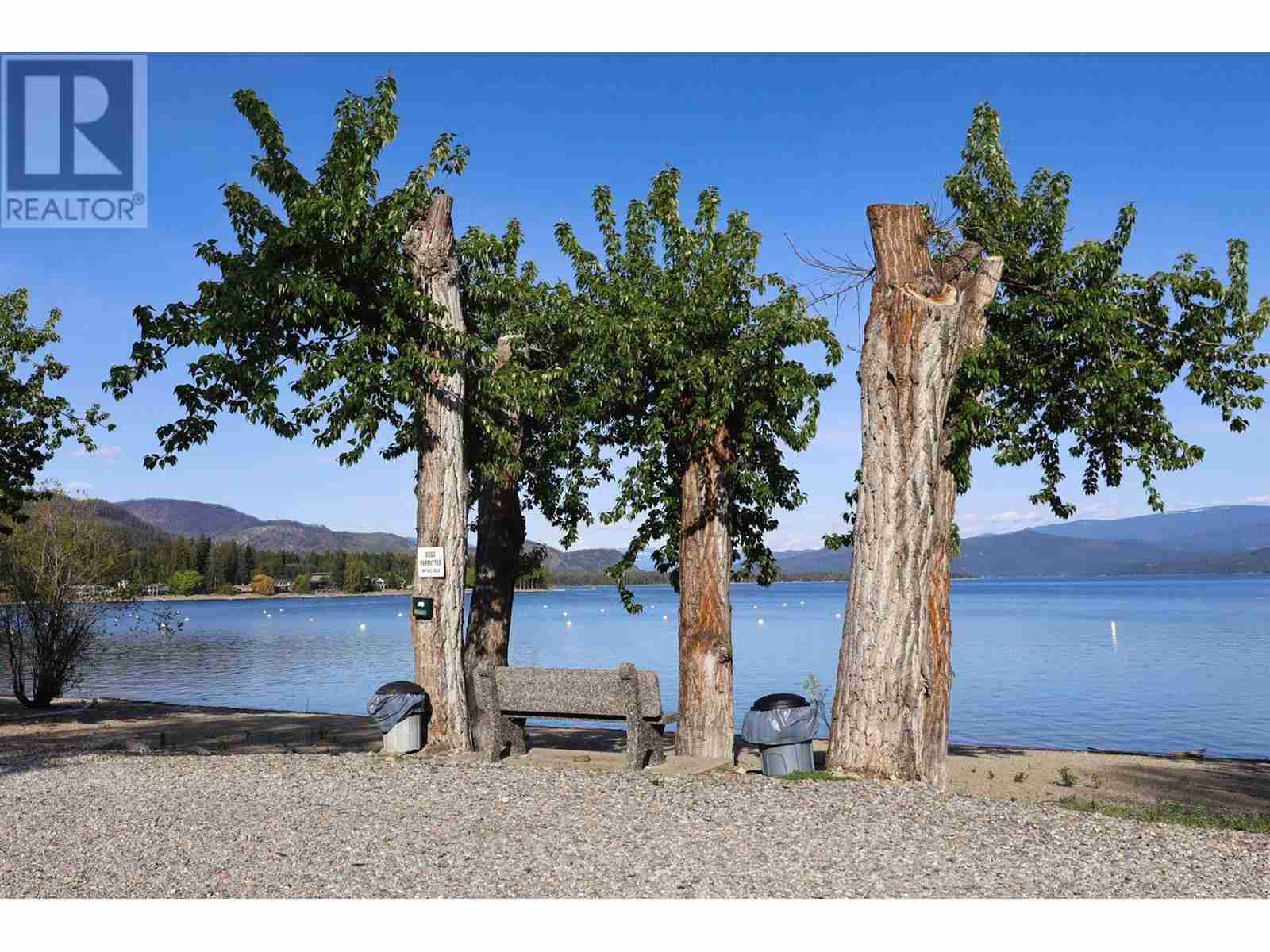 2 Heron Lane North Shuswap