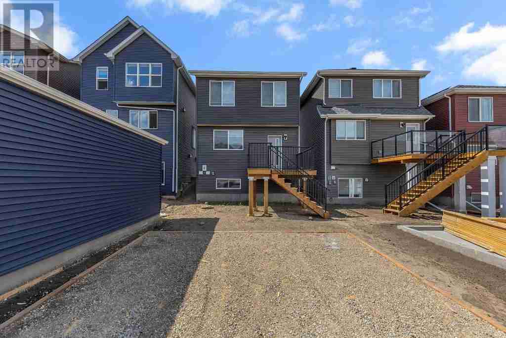 25 Mitchell Road NW Glacier Ridge