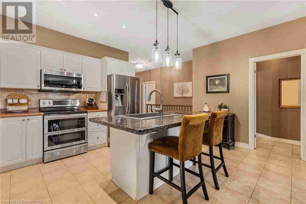 4291 MONTROSE Road Unit# 2 213 - Ascot