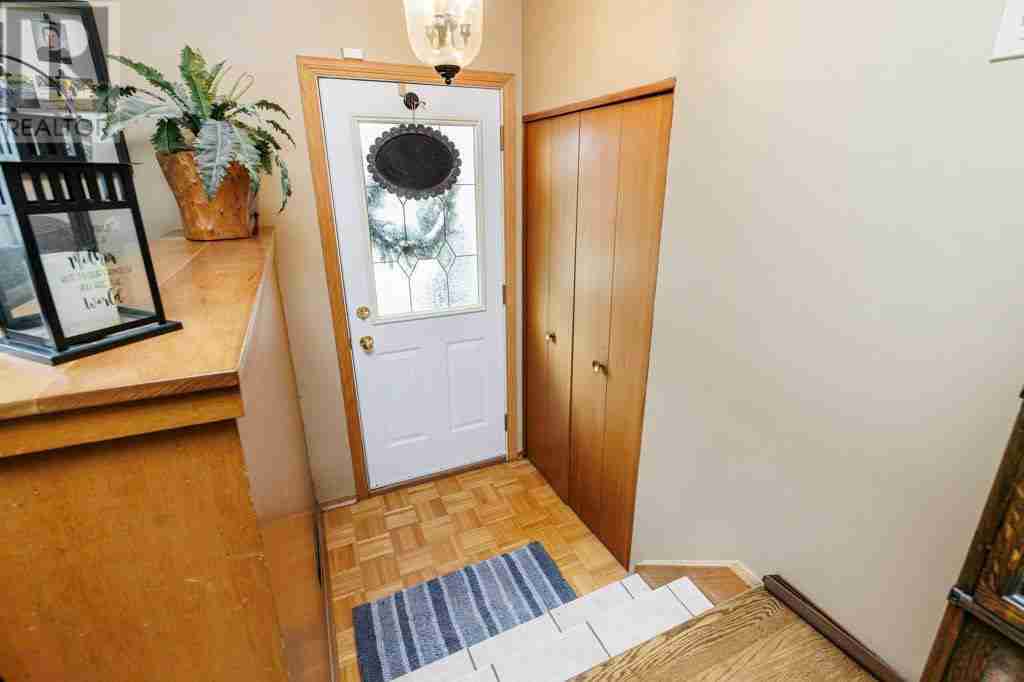 5436 53 Avenue Downtown Lacombe