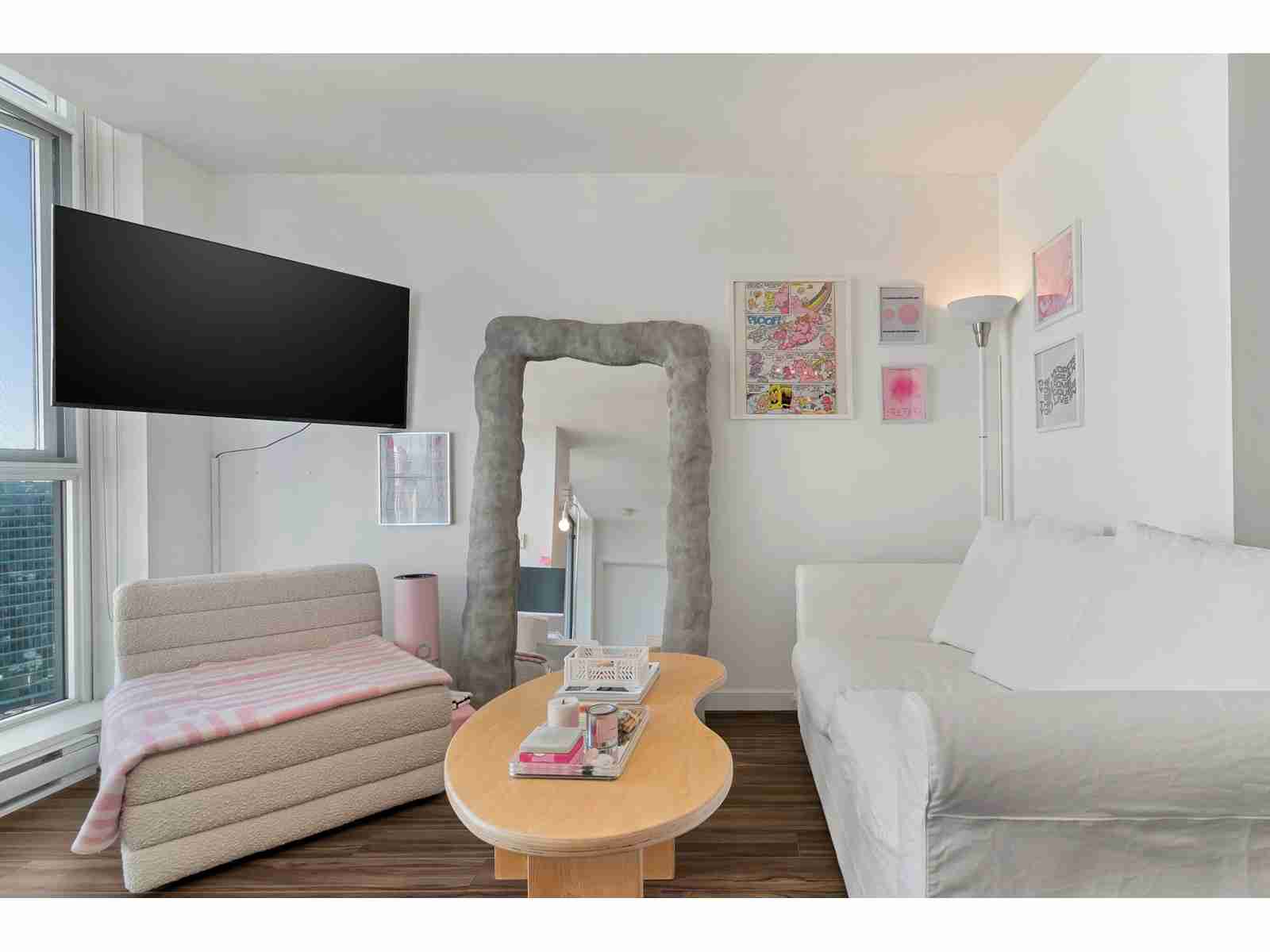 3906 13325 102A AVENUE