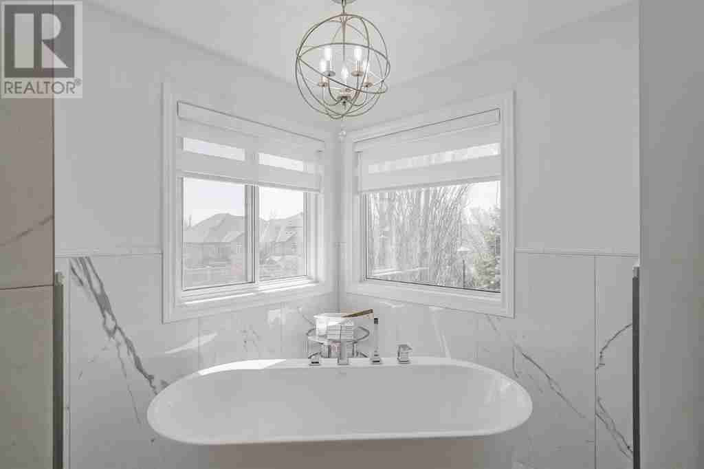 36 Cranleigh Court SE Cranston