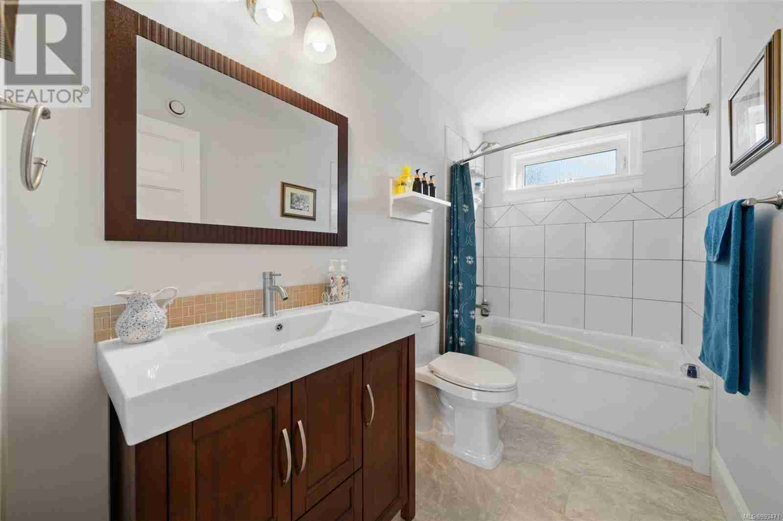 10123 Island View Close Chemainus