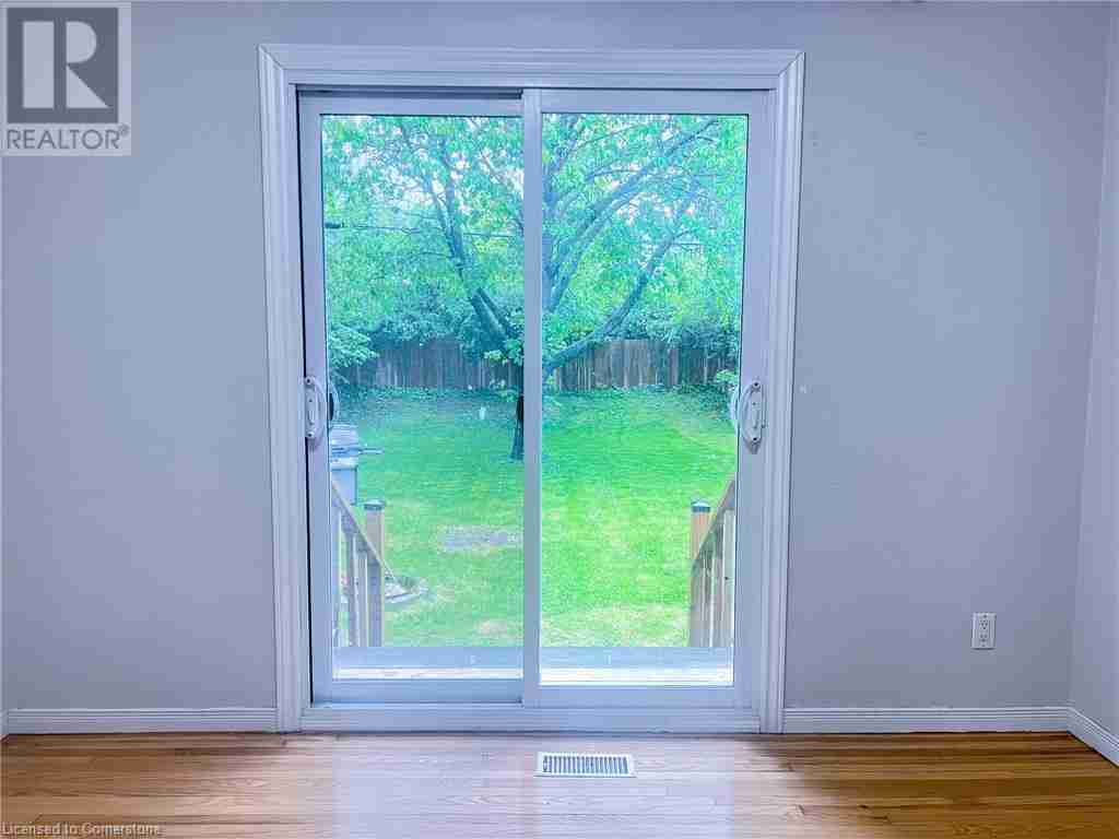 54 AUSTIN Drive Unit# UPPER 421 - Lakeshore/Parkdale