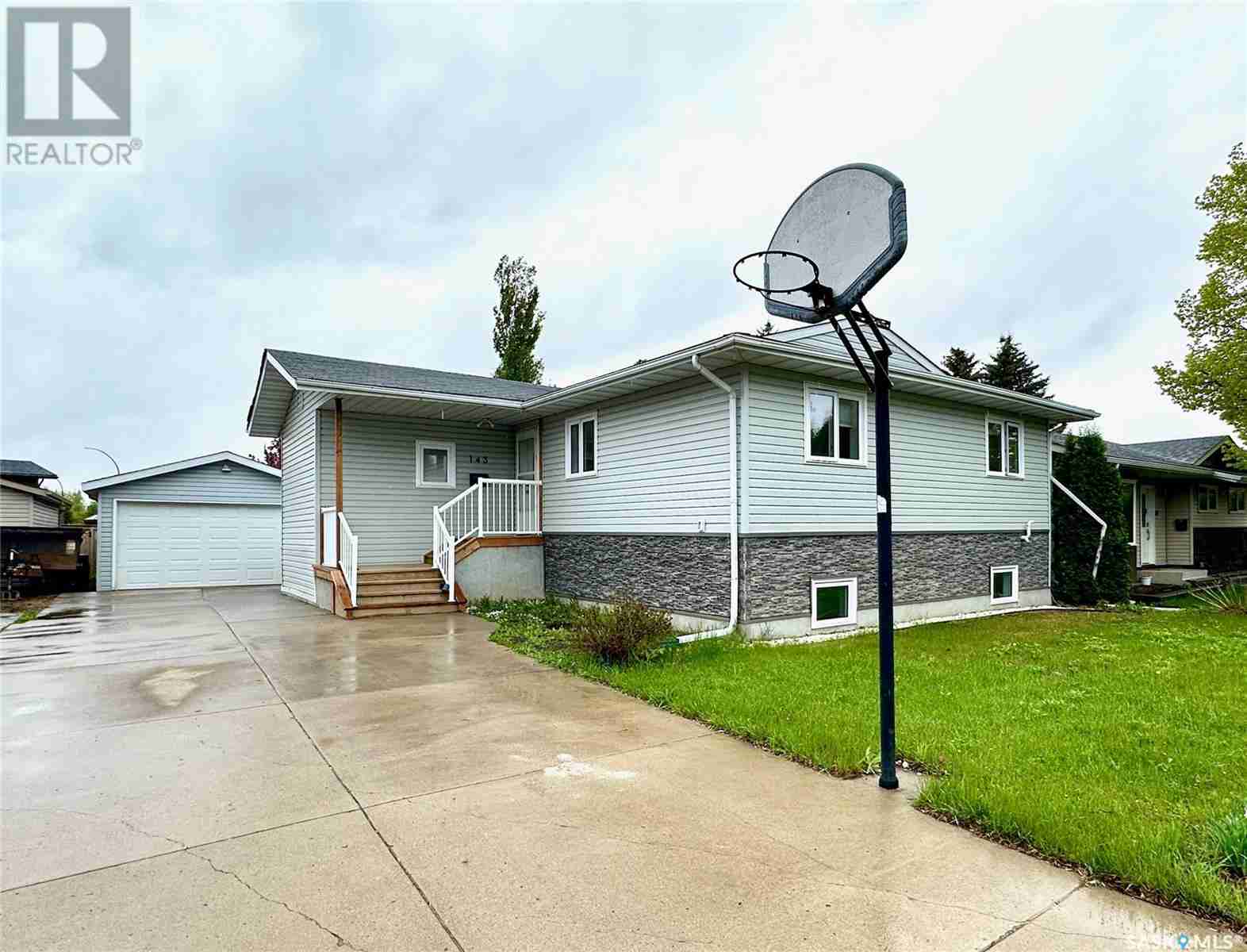 143 Girgulis CRESCENT Silverwood Heights
