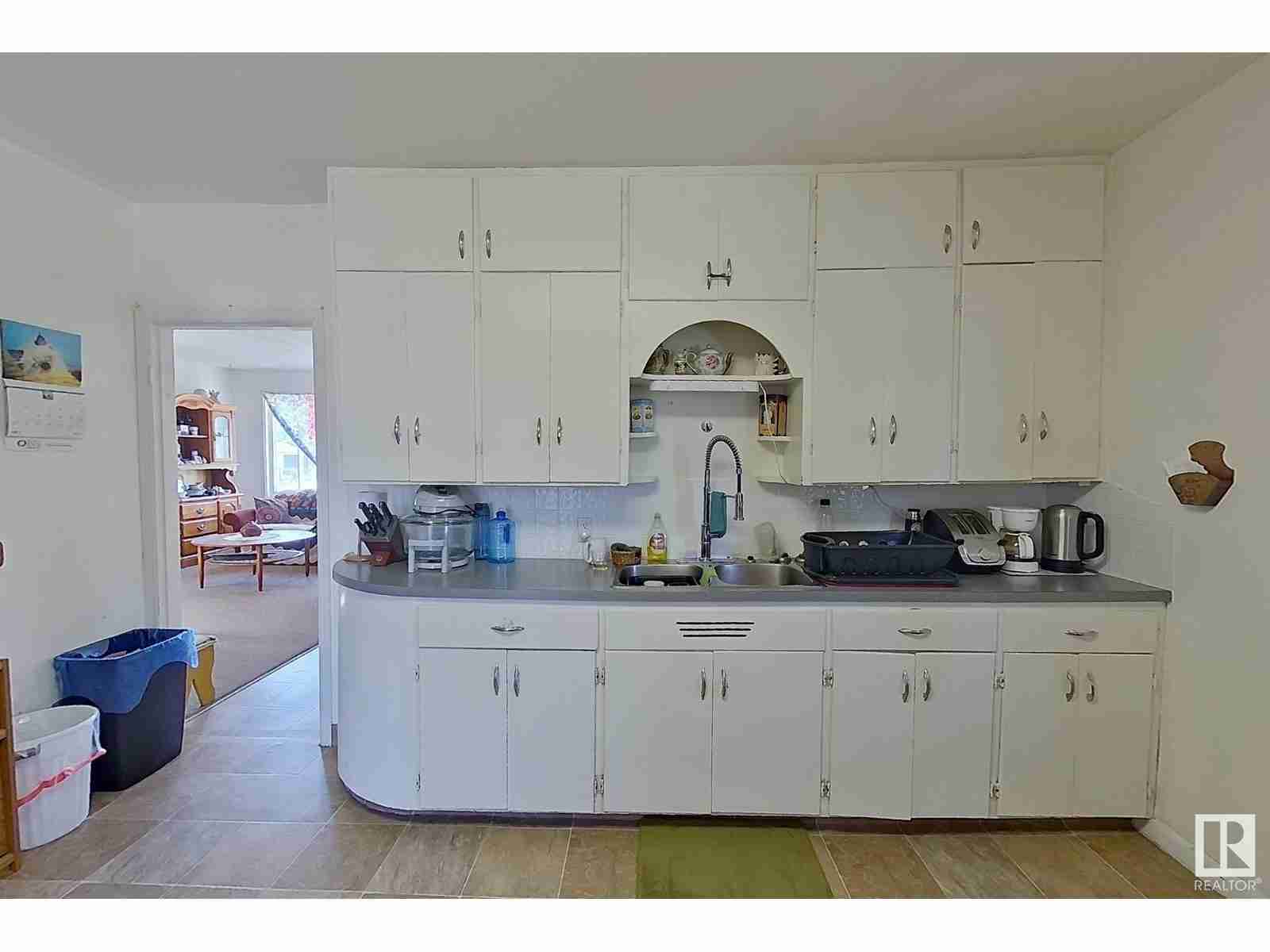 10227 107 ST Westlock