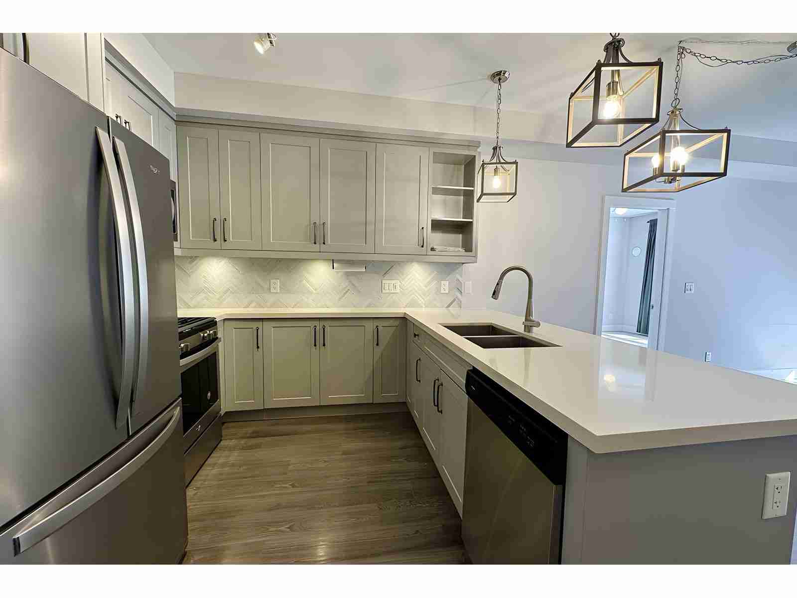 101 14605 MCDOUGALL DRIVE