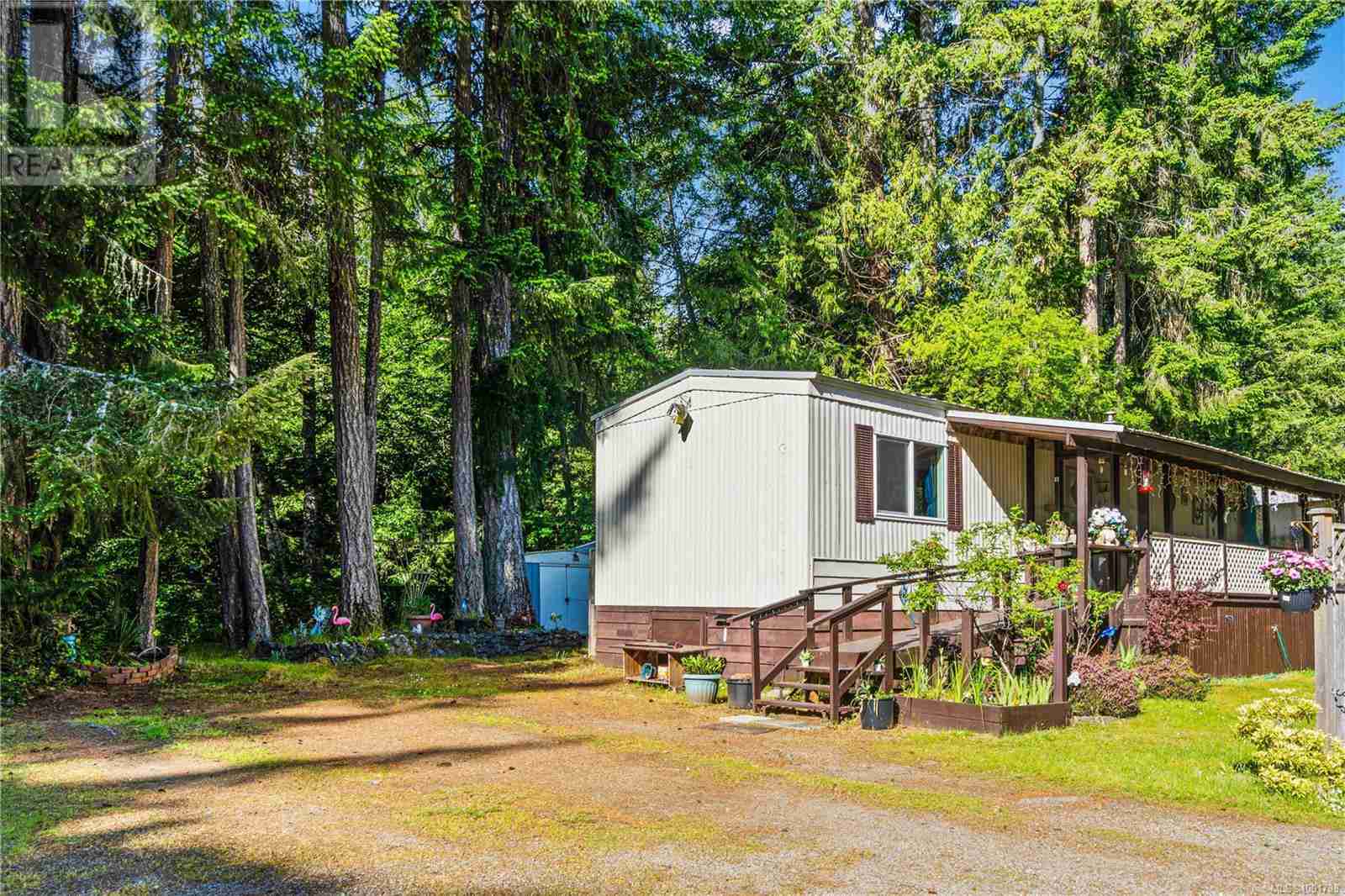 32 3920 Island Hwy W Qualicum Beach