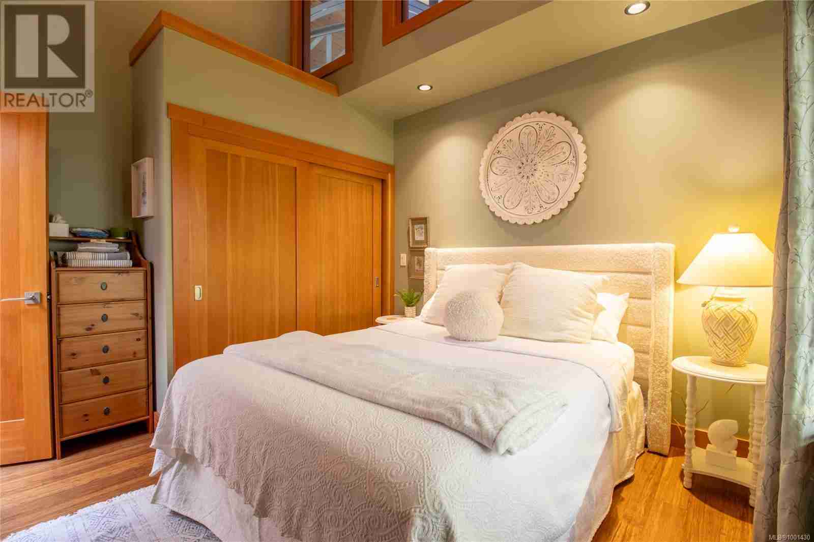 1604 Storm Cres Pender Island