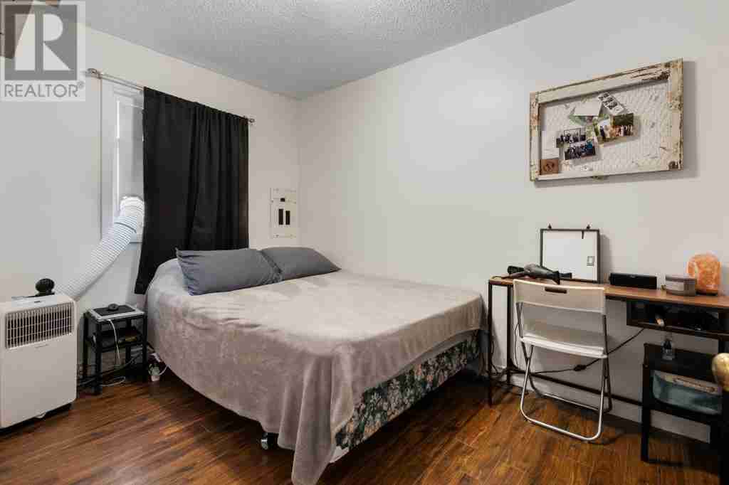 4649 70 Street NW Bowness