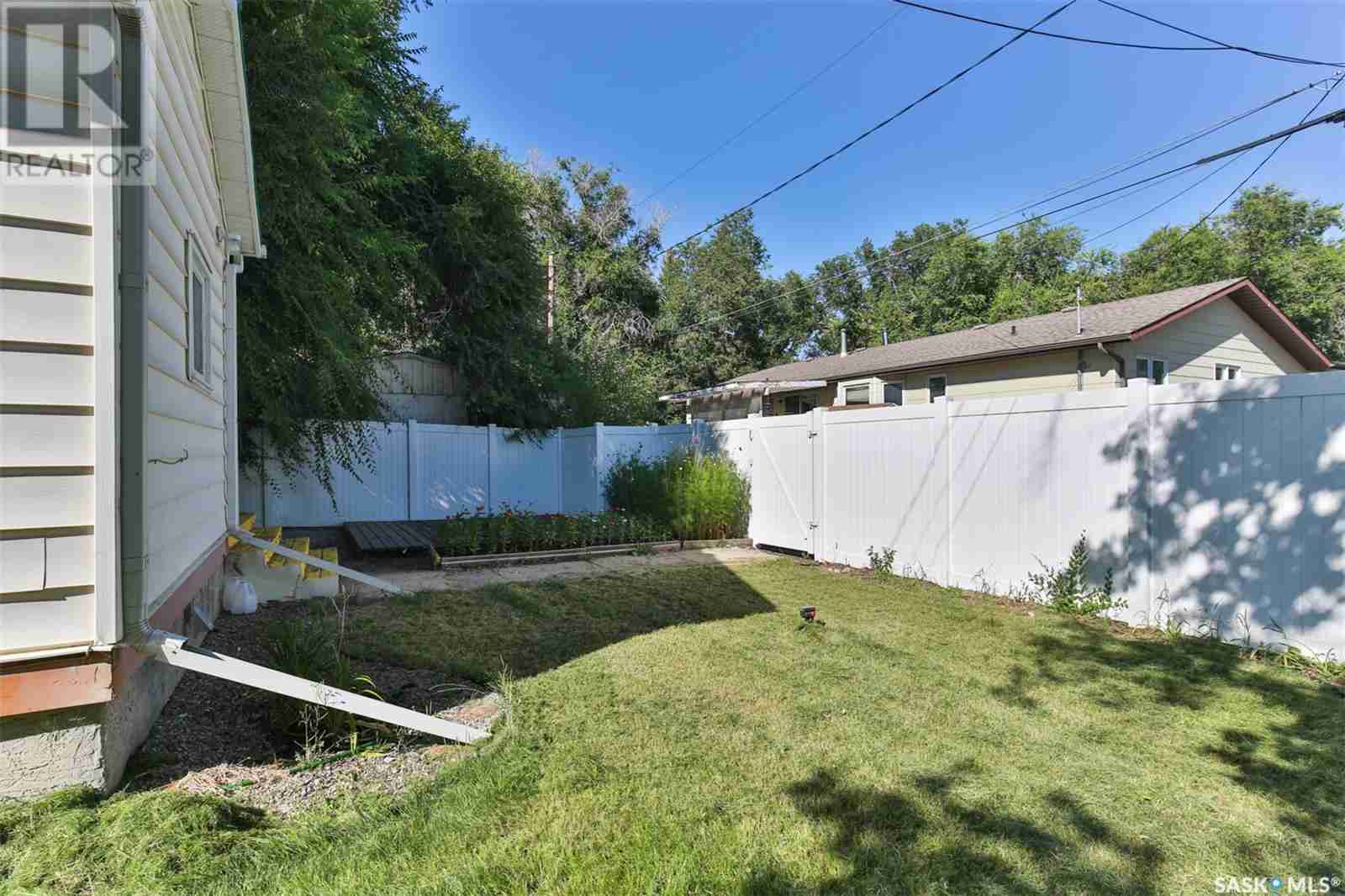 1109 9th AVENUE NW Palliser