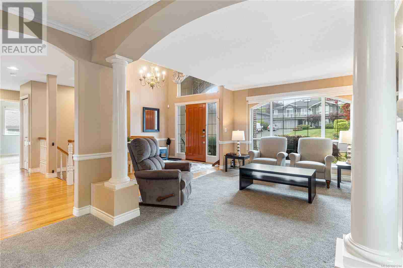 6122 La Marche Pl Eagle Point