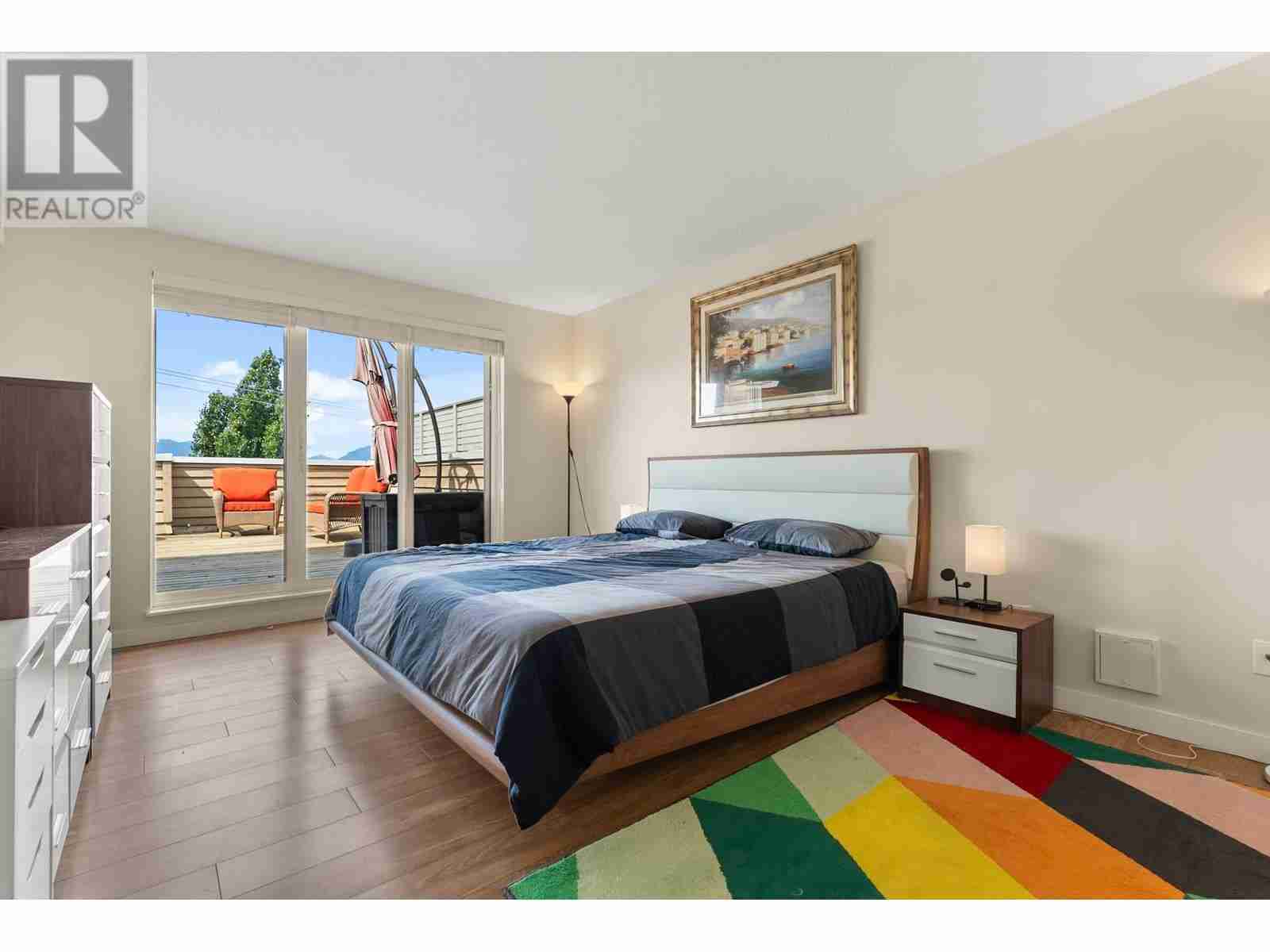 316 5880 DOVER CRESCENT