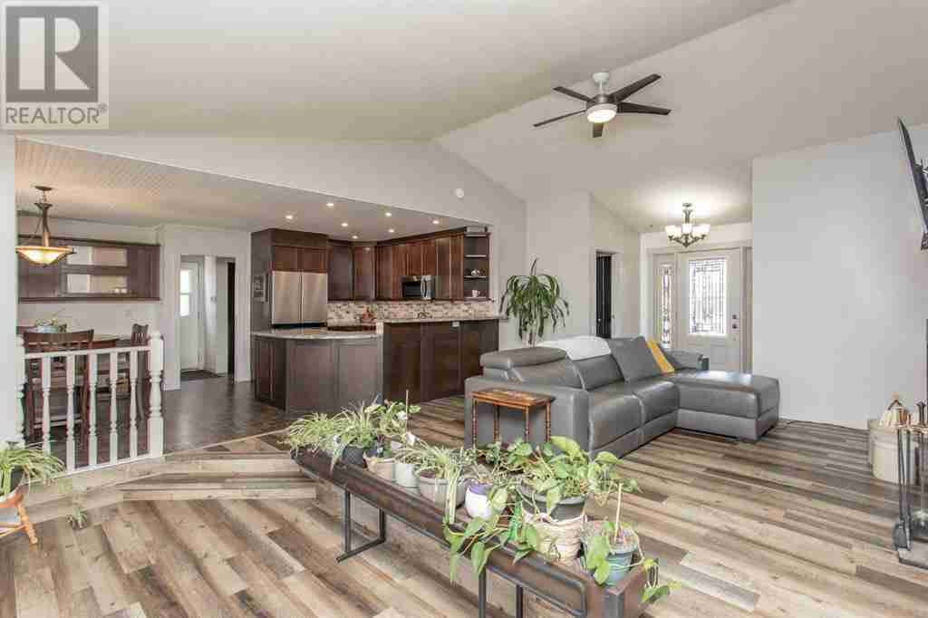 5456 54 Avenue Downtown Lacombe
