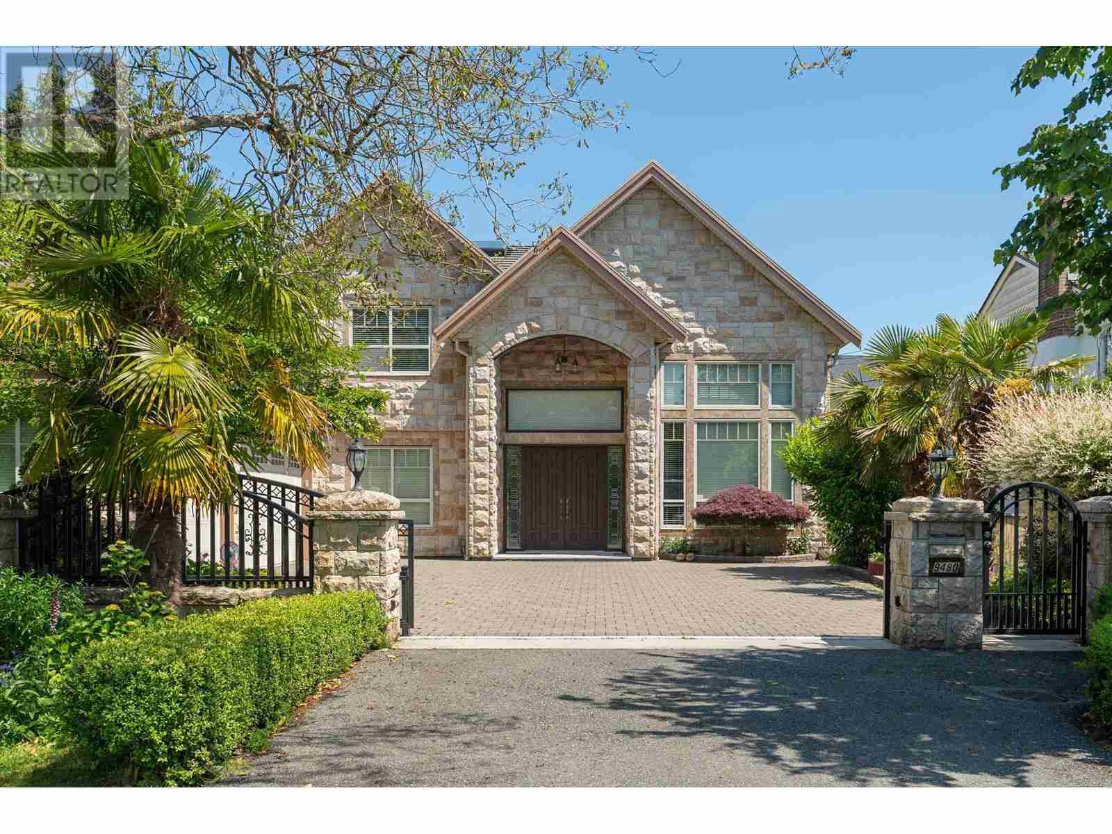 9480 CHAPMOND CRESCENT