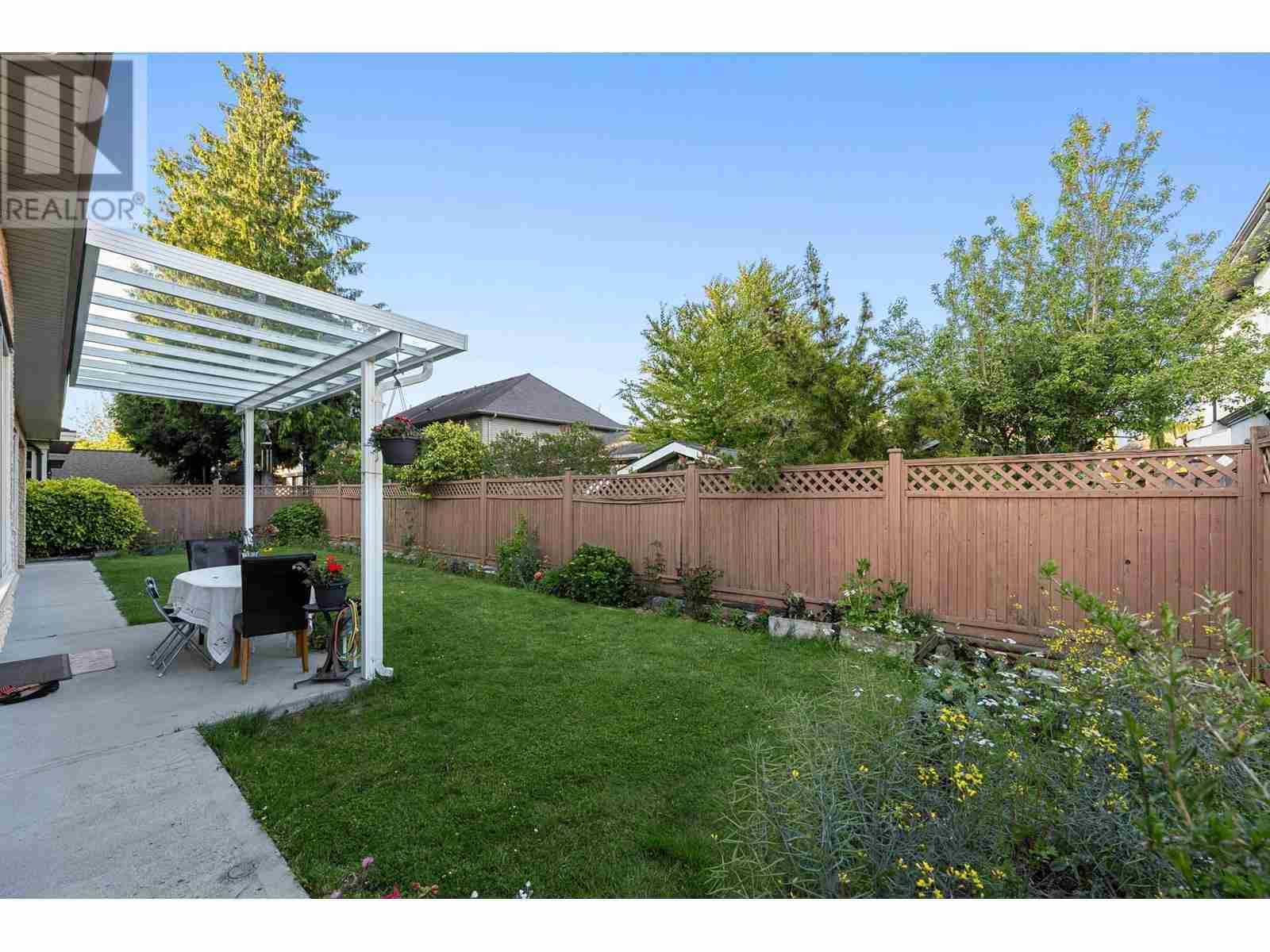 9480 CHAPMOND CRESCENT