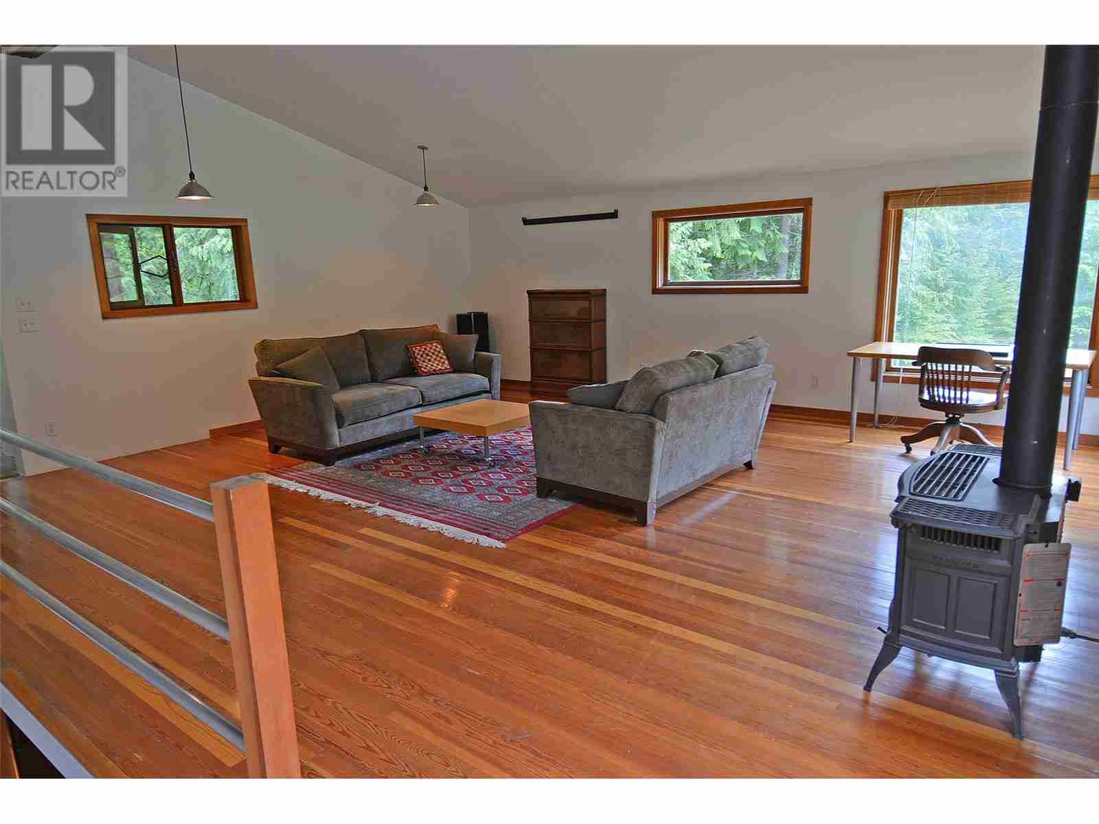 4911 Slocan River Road Passmore/Winlaw/Slocan