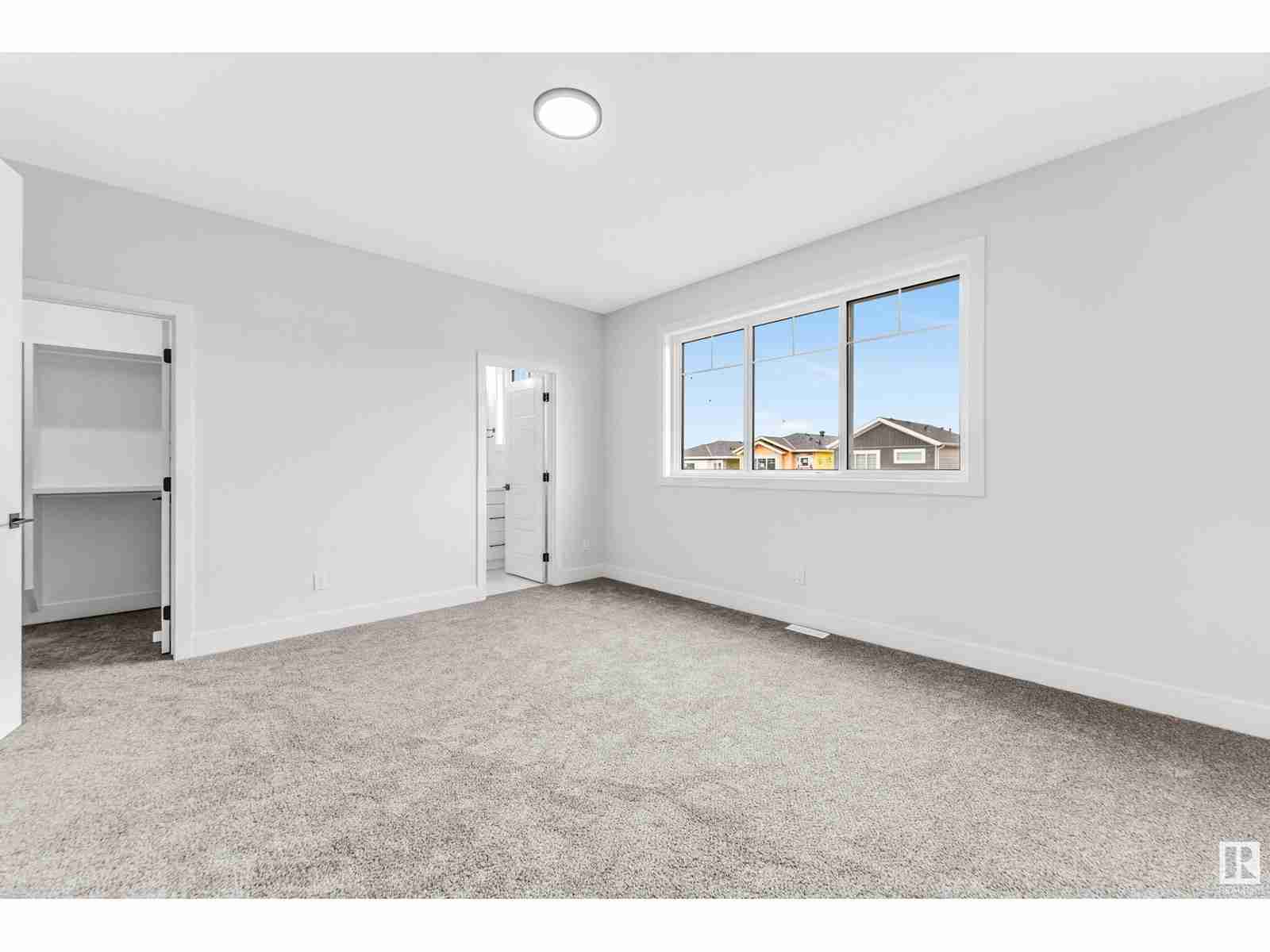 3523 42 Ave Triomphe Estates