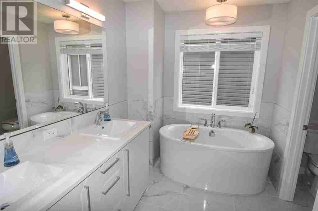828 WEST LAKEVIEW Drive Chelsea_CH