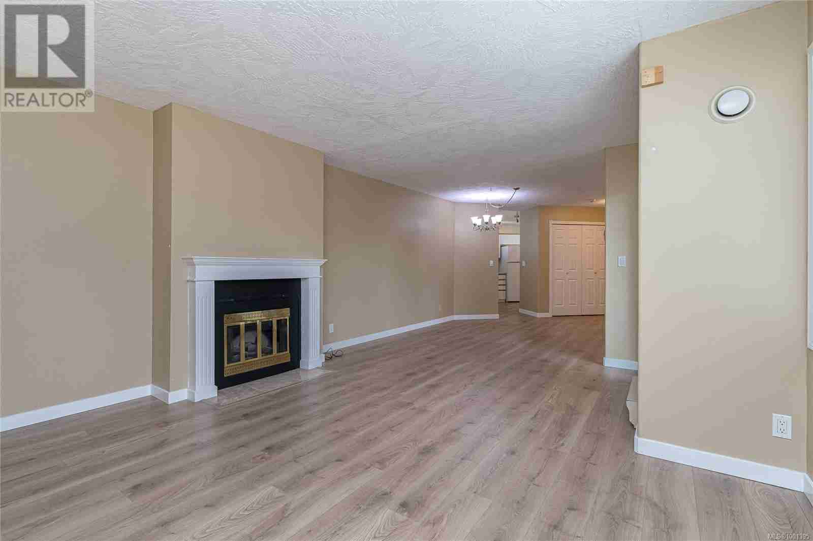 104 3900 Shelbourne St Cedar Hill