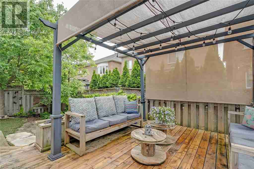 2214 KENNETH Crescent 352 - Orchard