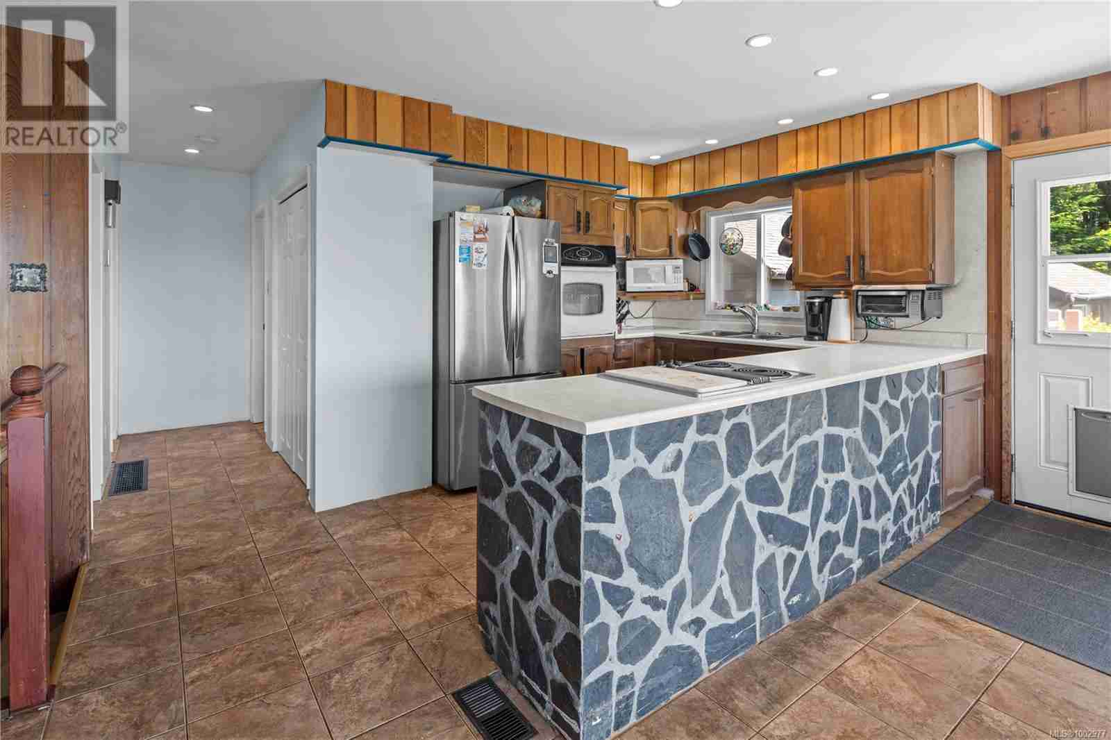 2623 Seaside Dr Sheringham Pnt