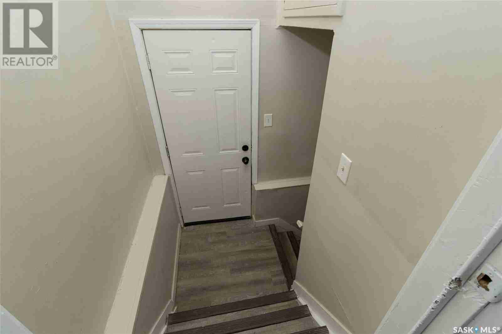 308 M AVENUE N Westmount