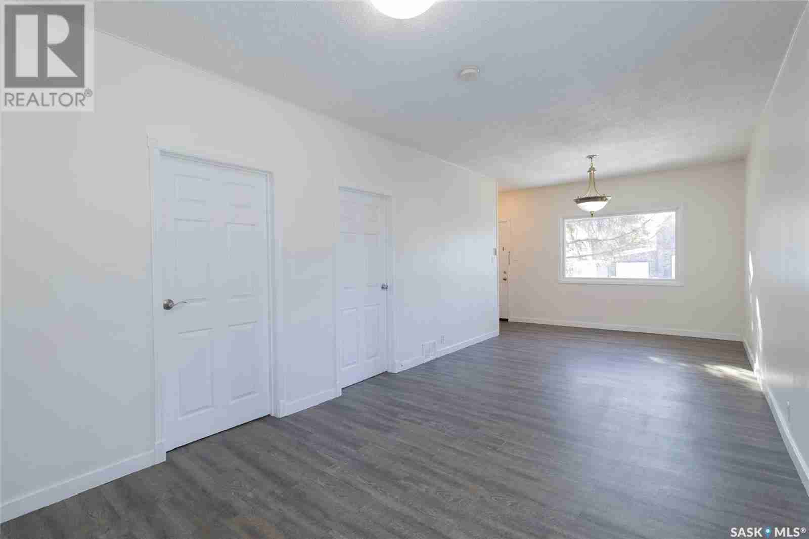 308 M AVENUE N Westmount