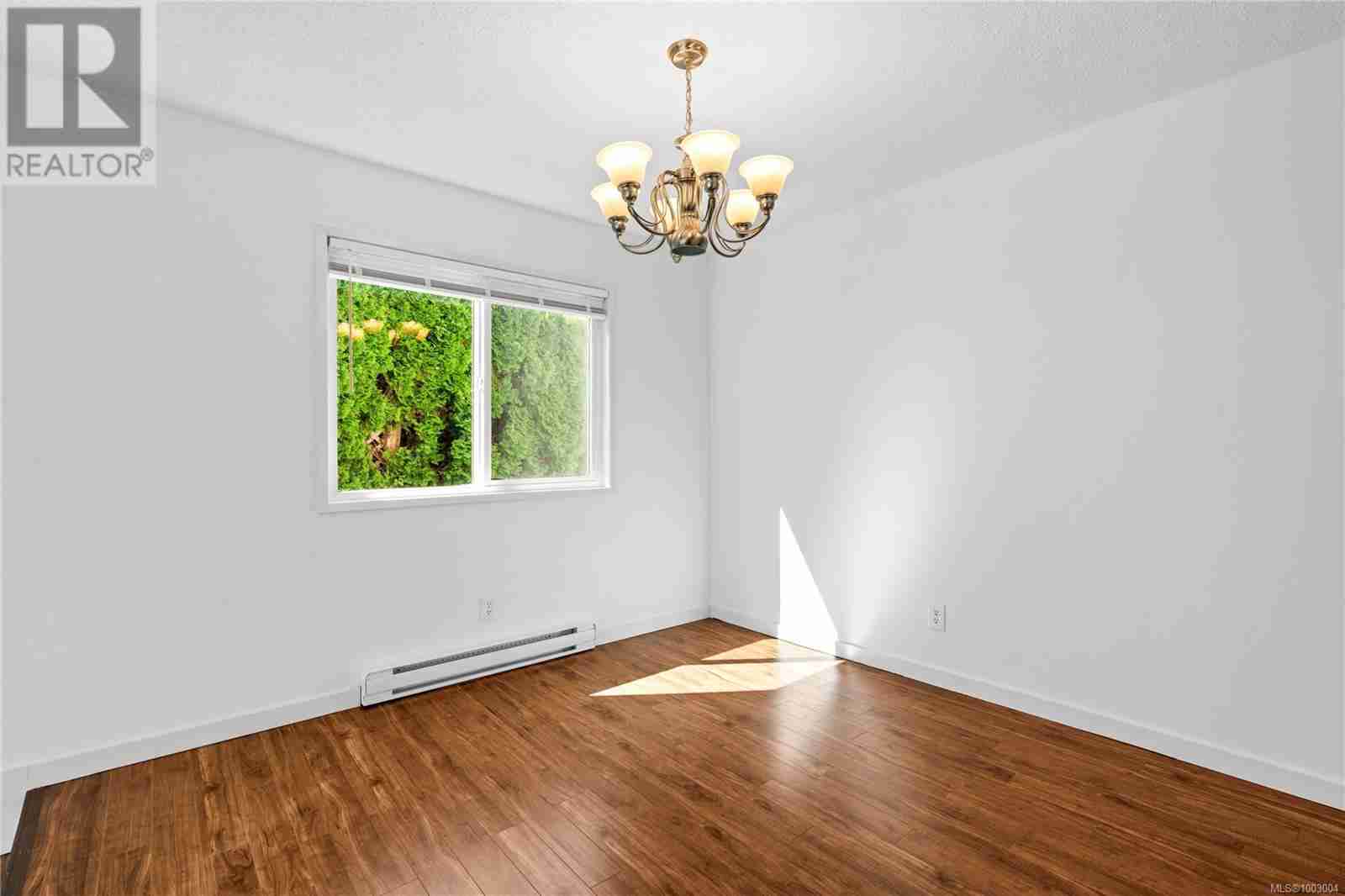 4136 Orchard Cir Uplands