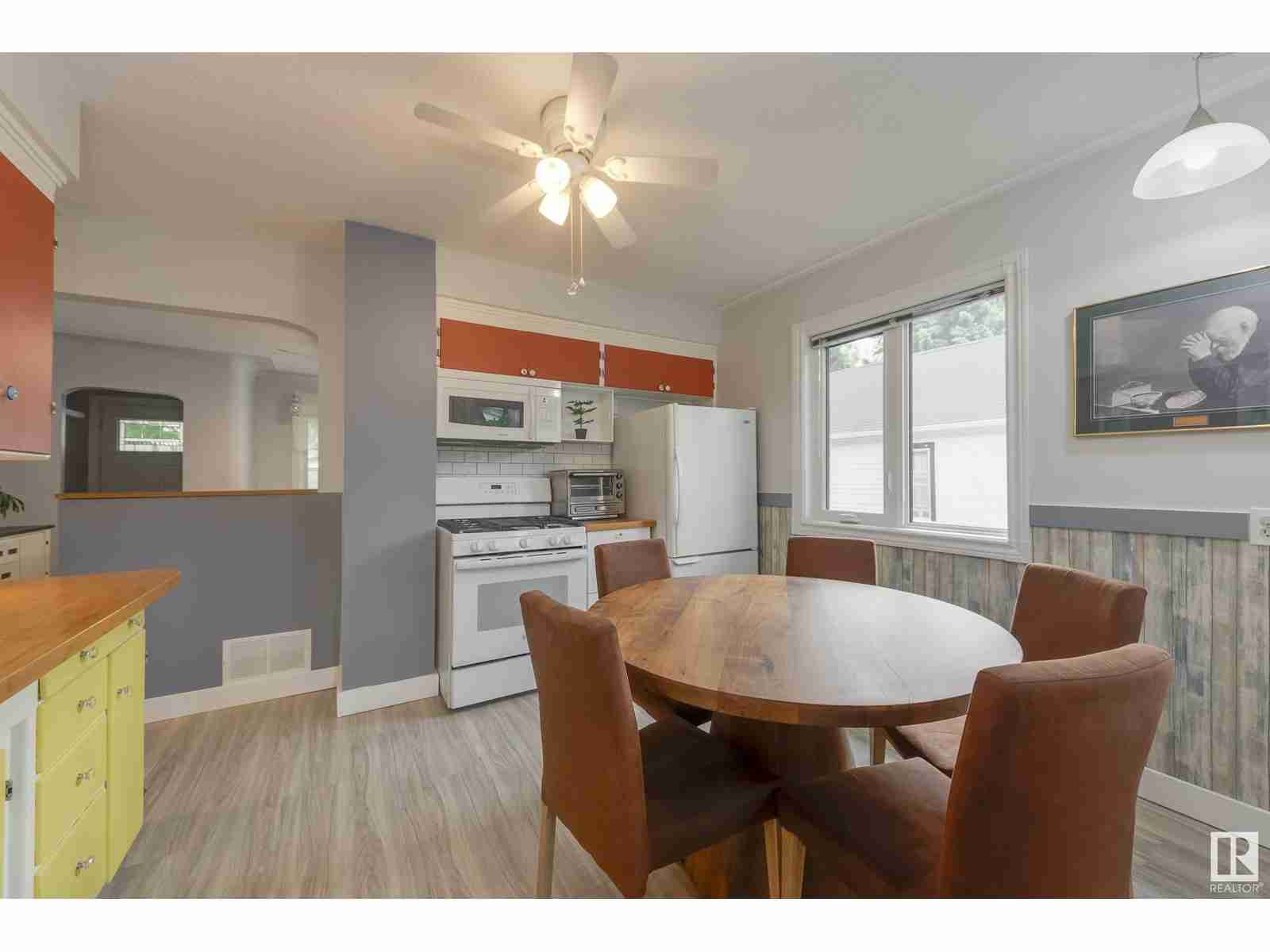 12020 90 ST NW Alberta Avenue