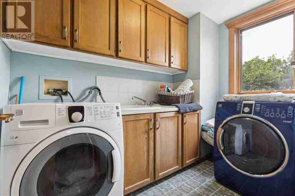 9 Elveden Drive SW Springbank Hill