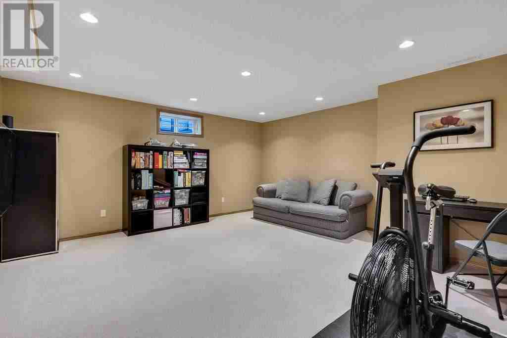 337 Douglas Ridge Circle SE Douglasdale/Glen