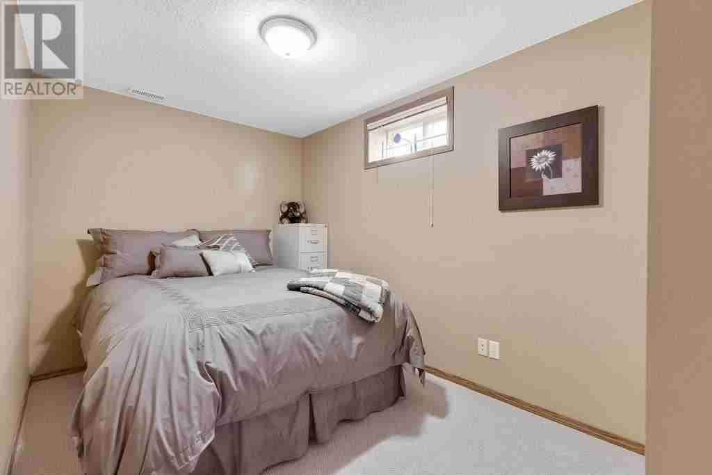 337 Douglas Ridge Circle SE Douglasdale/Glen