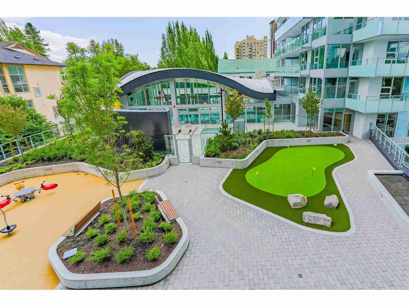2608 13768 100 AVENUE
