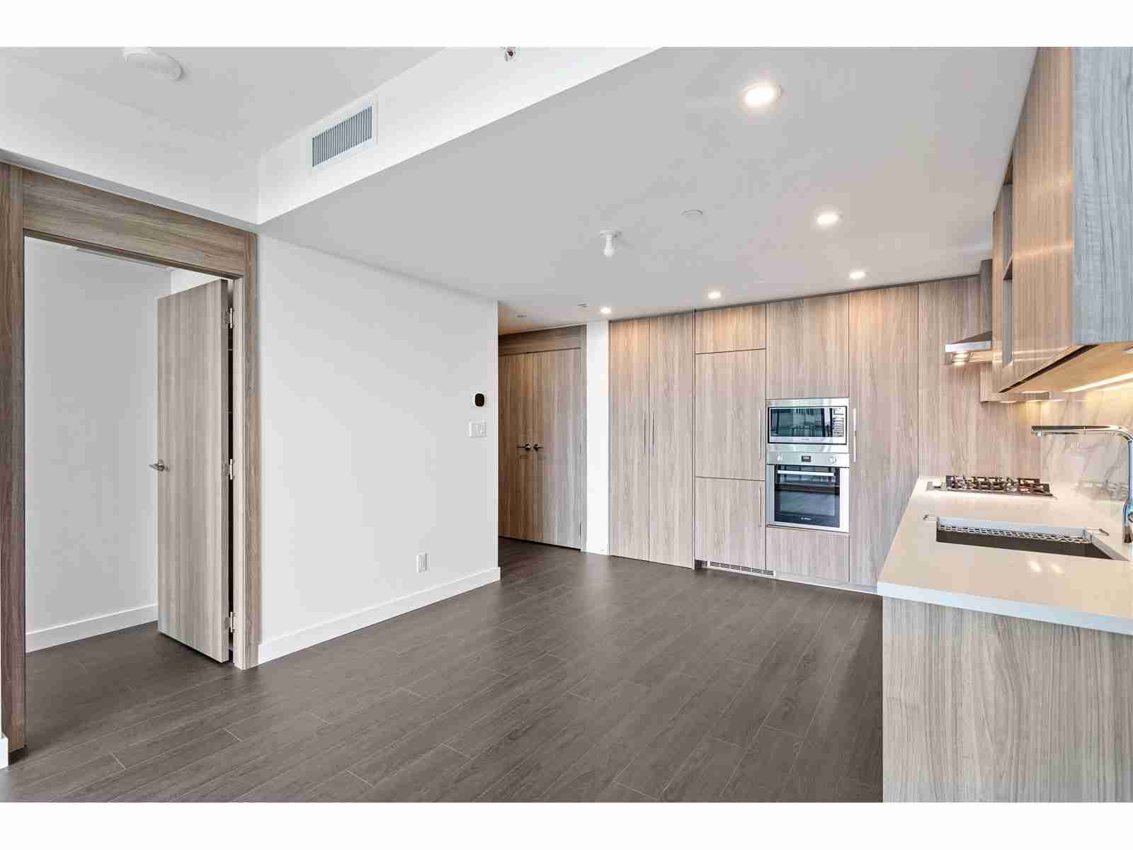 1506 13788 100 AVENUE