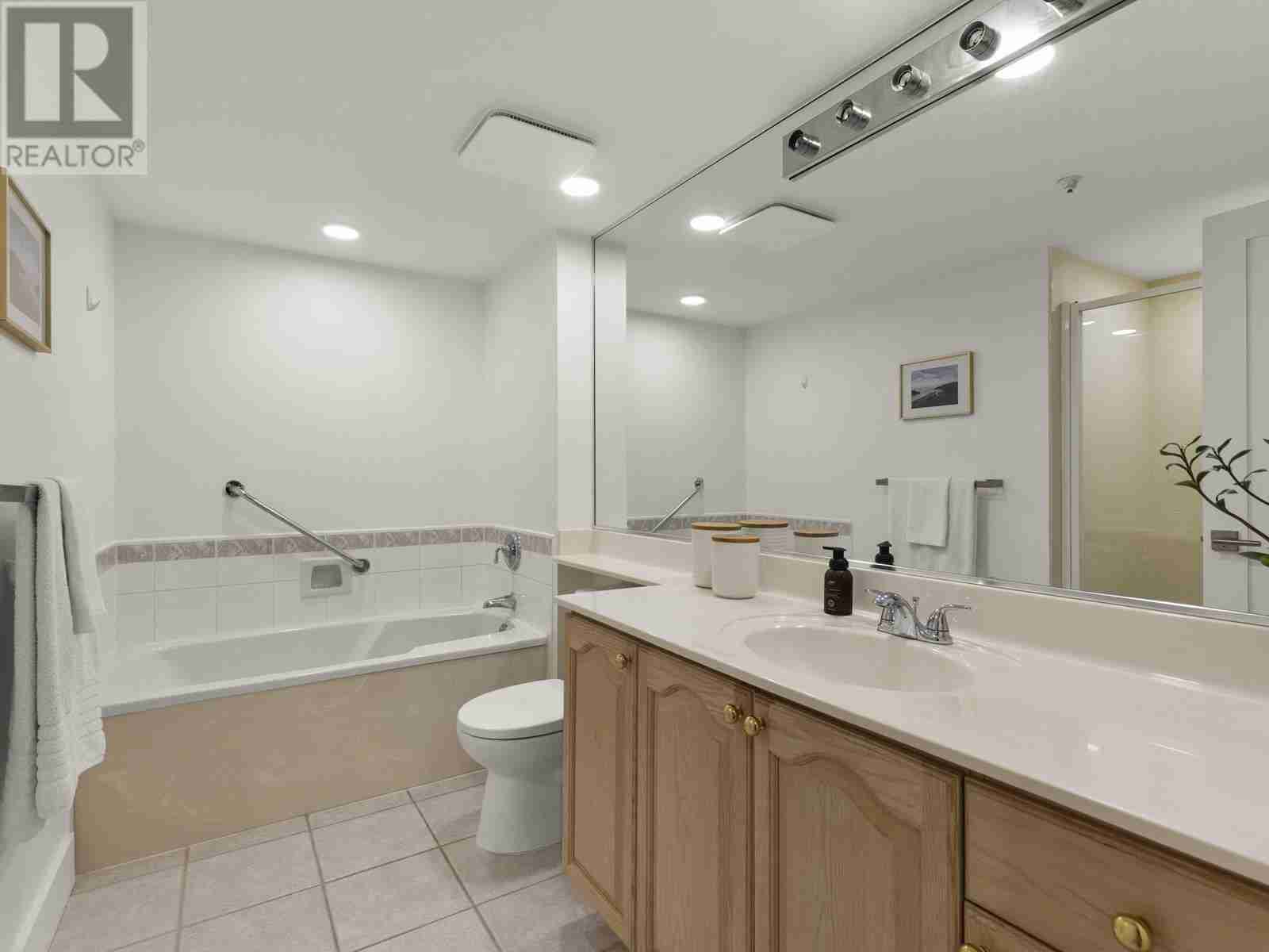 105 1150 LYNN VALLEY ROAD