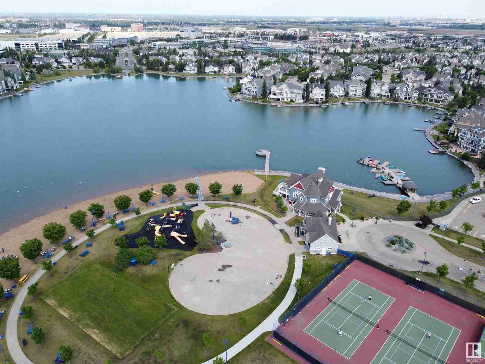 2128 74 ST SW Summerside