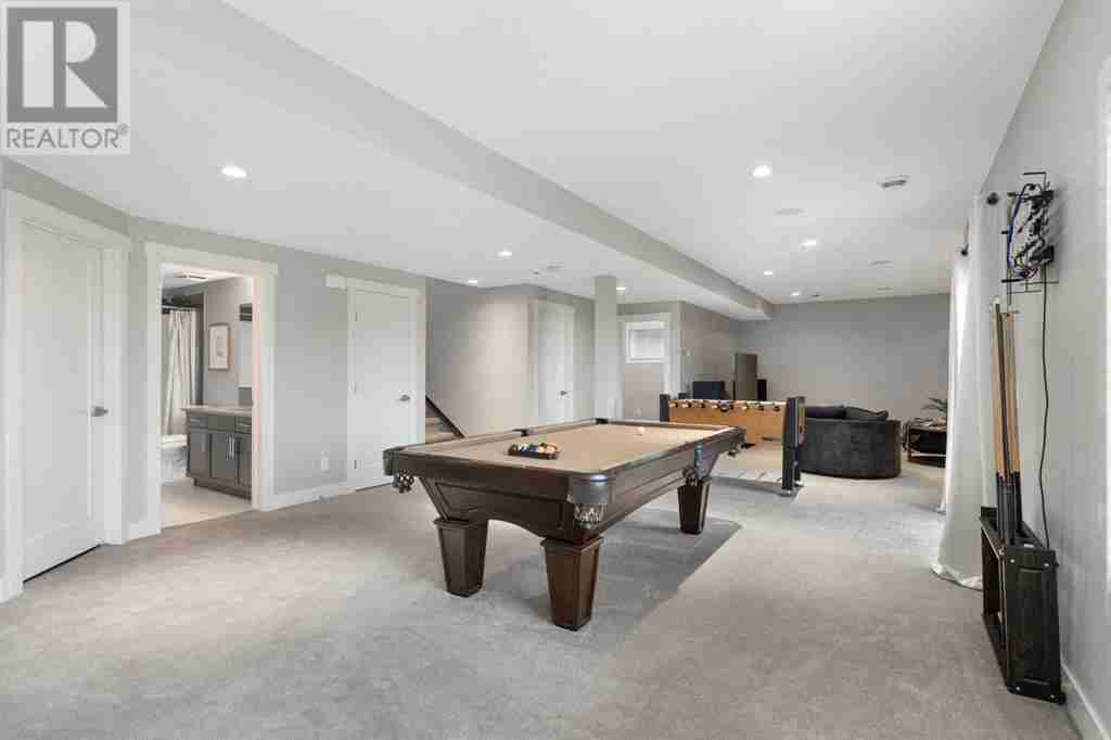 162 Canoe Crescent SW Canals