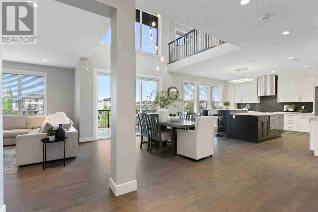 162 Canoe Crescent SW Canals