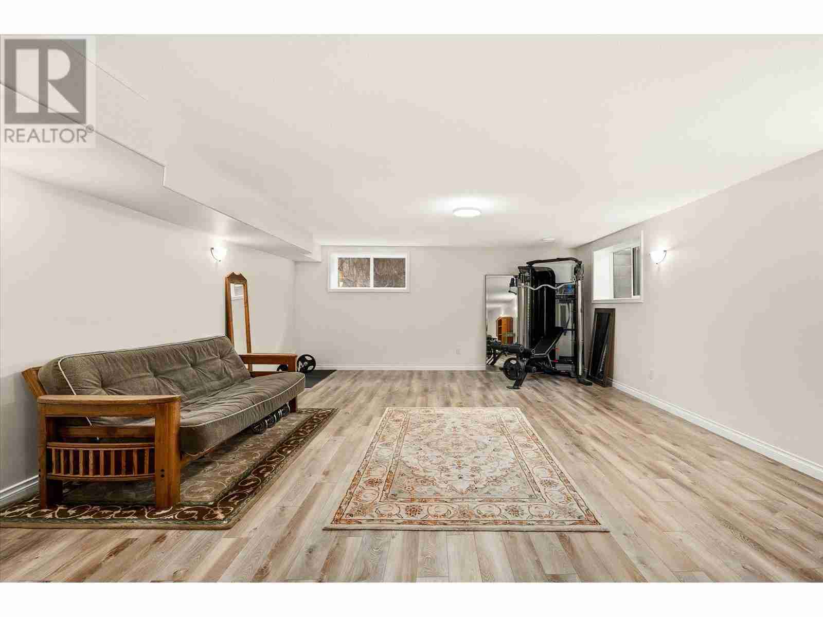 509 Curlew Drive Upper Mission